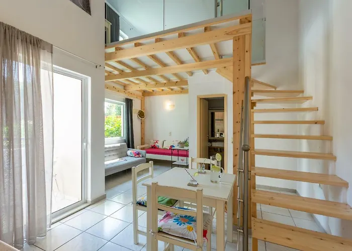 Happiness Apartments